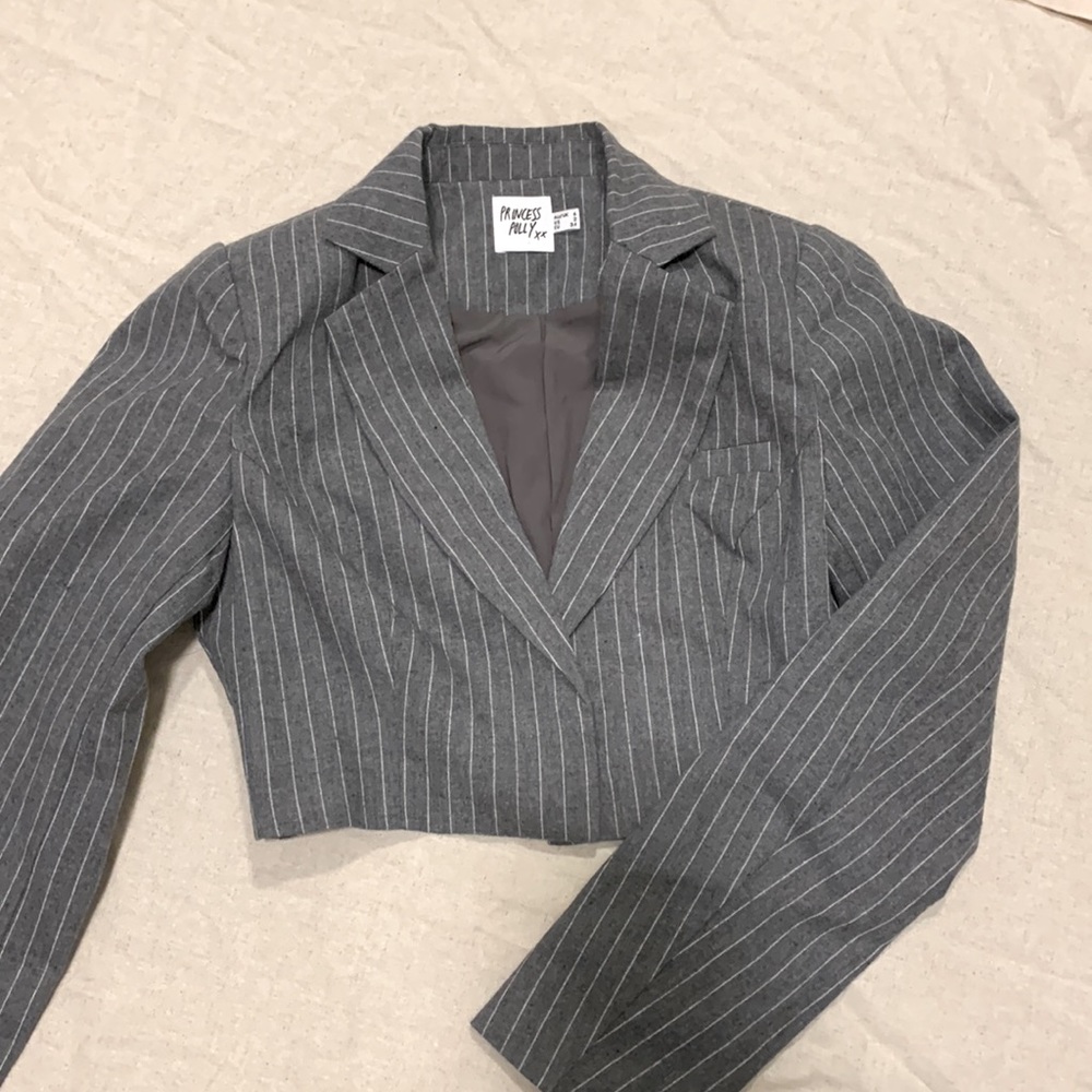 Cropped Grey Blazer from Princess Polly - Picture 2 of 3